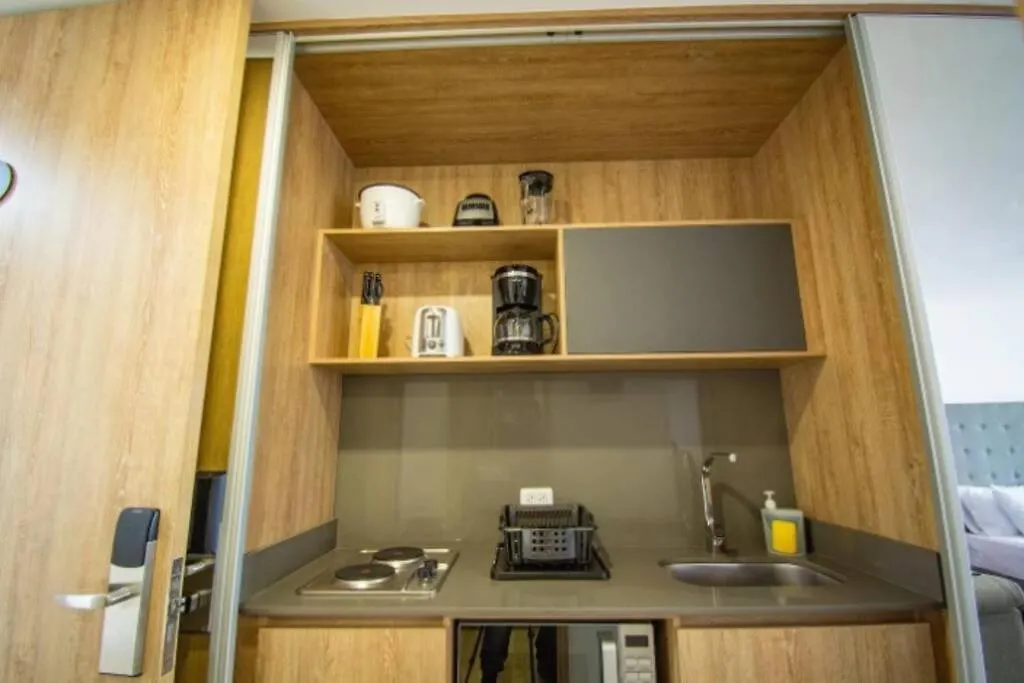 شقة ميديلين Top Floor Studio! Poblado, A/C, Coworking, Gym 1416 كولومبيا